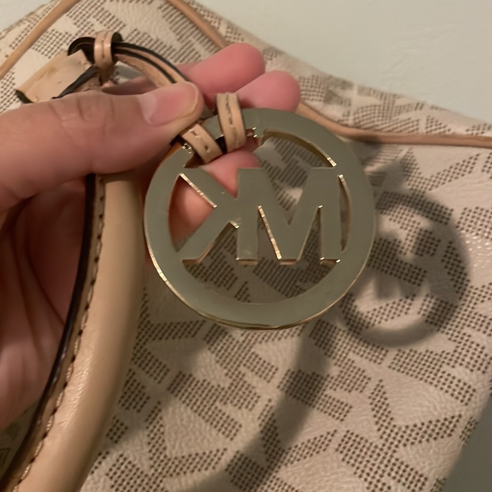 Michael Kors Bag - Picture 2 of 5